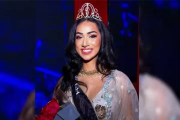 மிஸ் இந்தியா யு.எஸ்.ஏ பட்டம் வென்ற இந்திய அமெரிக்க மருத்துவ மாணவி!