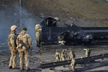 ரஷ்யா தாக்குதல் : உக்ரைனில் 3 குழந்தைகள் உட்பட 198 பேருக்கு நேர்ந்த சோகம்! நீடிக்கும் பதற்றம்