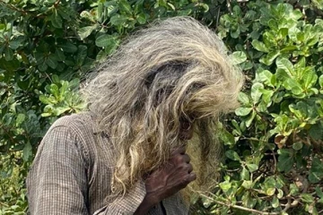 වසර හතරකට පසු කැලයෙන් එළියට ආ එල්.ටී.ටී බුද්ධි අංශ සාමාජිකයා. (VIDEO)