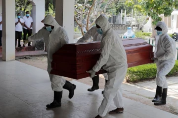 கையளித்த சடலத்தை மீளப்பெற்ற சுகாதார அதிகாரிகள்; பகீர் கிளப்பிய தகவல்!