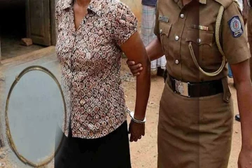 பிரபல நகைக்கடையில் சூட்சுமமாக தங்கநகை திருடிய பெண் கைது