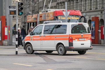 48 கொள்ளை சம்பவம்... கையும் களவுமாக சிக்கிய மூவர் கும்பல்