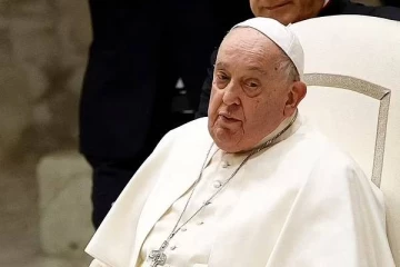 போப் பிரான்சிஸ் நிலை... உண்மையை ஒப்புக்கொண்ட அவரது மருத்துவர்