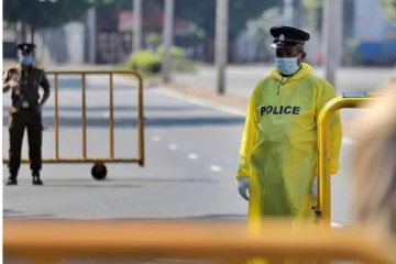 புதிய கோவிட் காரணமாக இலங்கை முழுமையாக முடக்கப்படுவது தொடர்பில் பேச்சுவார்த்தை
