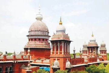 லிவ்விங் டு கெதர் ஜோடிகள் நீதிமன்றத்தில் வழக்கு தொடர உரிமையில்லை - சென்னை உயர் நீதிமன்றம் அதிரடி!