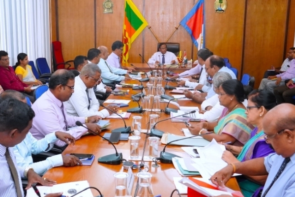 புலம்பெயர்ந்தோரிடம் கையேந்தும் வடக்கு பாடசாலைகள்; ஆளுநர் சீற்றம்! | Northern Schools Are Catering Diaspora Tamil