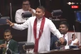 දෙවෙනි තට්ටුවට විතරක් නෙමෙයි කක්කුස්සියටත් මුල් ගල් තියන්න - හිරේ ඉදන් කෙලින්ම පාර්ලිමේන්තුවට ආ නාමල් යකා නටයි - පාර්ලිමේන්තුව මැදම ආණ්ඩුව පට්ට ගහපු නාමල් [VIDEO]
