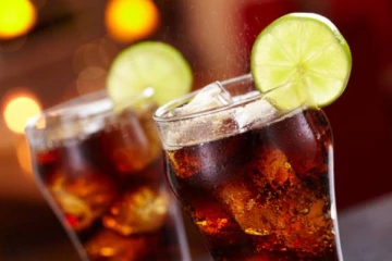 குளிர்பானம் குடித்து திடீரென உயிரிழந்த நபர்: அதிர்ச்சியை ஏற்படுத்திய சம்பவம்