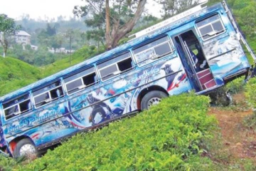 யாத்திரை சென்ற பேருந்து விபத்து