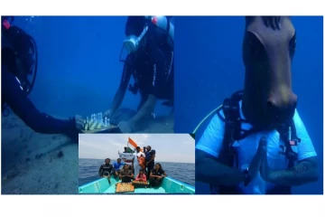 ஆழ்கடலில்  ‘தம்பி’ போல் உடை அணிந்து செஸ் விளையாடிய பயிற்சியாளர்கள் - வைரலாகும் வீடியோ