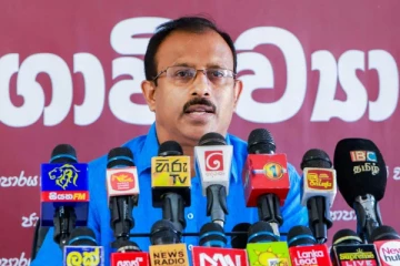 மக்களின் ஆணையை மீறிவிட்டீர்கள் - பதவியை தூக்கி எறிந்த எம்.பி