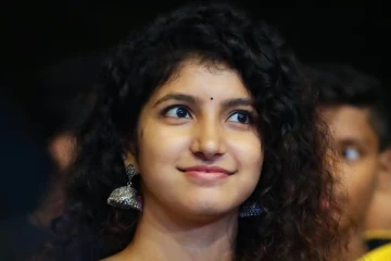 '' குட்நைட்'' பட நடிகையின் நிச்சியதார்த்த கிளிக்- ரசிகர்கள் வாழ்த்து!