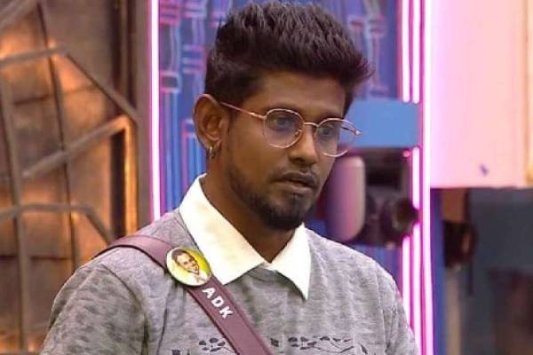 பிக்பாஸ் புகழ் இலங்கை பிரபலம் ADKவா இது, ஆளே அடையாளம் தெரியலையே?- ஆச்சரியமாக பார்த்த ரசிகர்கள் | Bigg Boss Fame Adk Unseen Photo