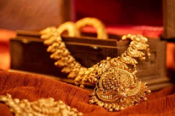 சற்று ஆறுதல் கொடுத்த தங்கம் விலை - ஒரு சவரன் எவ்வளவு தெரியுமா ?இன்றைய விலை நிலவரம்!