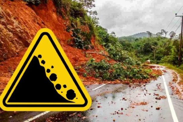 நாட்டில் தொடரும் சோகம் : மண்சரிவில் சிக்கி தாயும் மகளும் பலி | Srilanka Weather Update