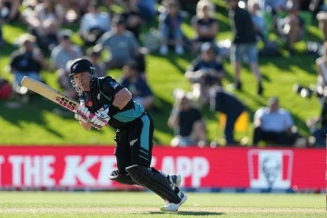 නවසීලන්තයට නොසිතූ ජයක්..අවසාන පන්දුවාරයේ සිදුවූ විශේෂ දේ මෙන්න..