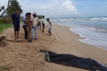 திருகோணமலை கடற்கரையில் பெண் ஒருவரின் சடலம் மீட்பு!