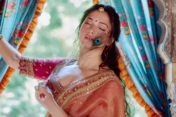 தமன்னா ராதை லுக்கில் அழகிய போட்டோஷூட்