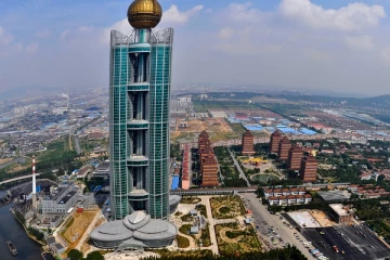 வீடு, கார்னு எல்லாம் இலவசம்; 15 லட்சம் பேங்க் பேலன்ஸ் வேற தராங்களாம் - குடியிருக்க வந்தா மட்டும் போதுமாம்!