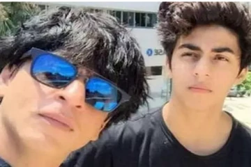 பொலிவூட் நடிகர் ஷாருக்கானின் மகன் வீடு திரும்பினார்