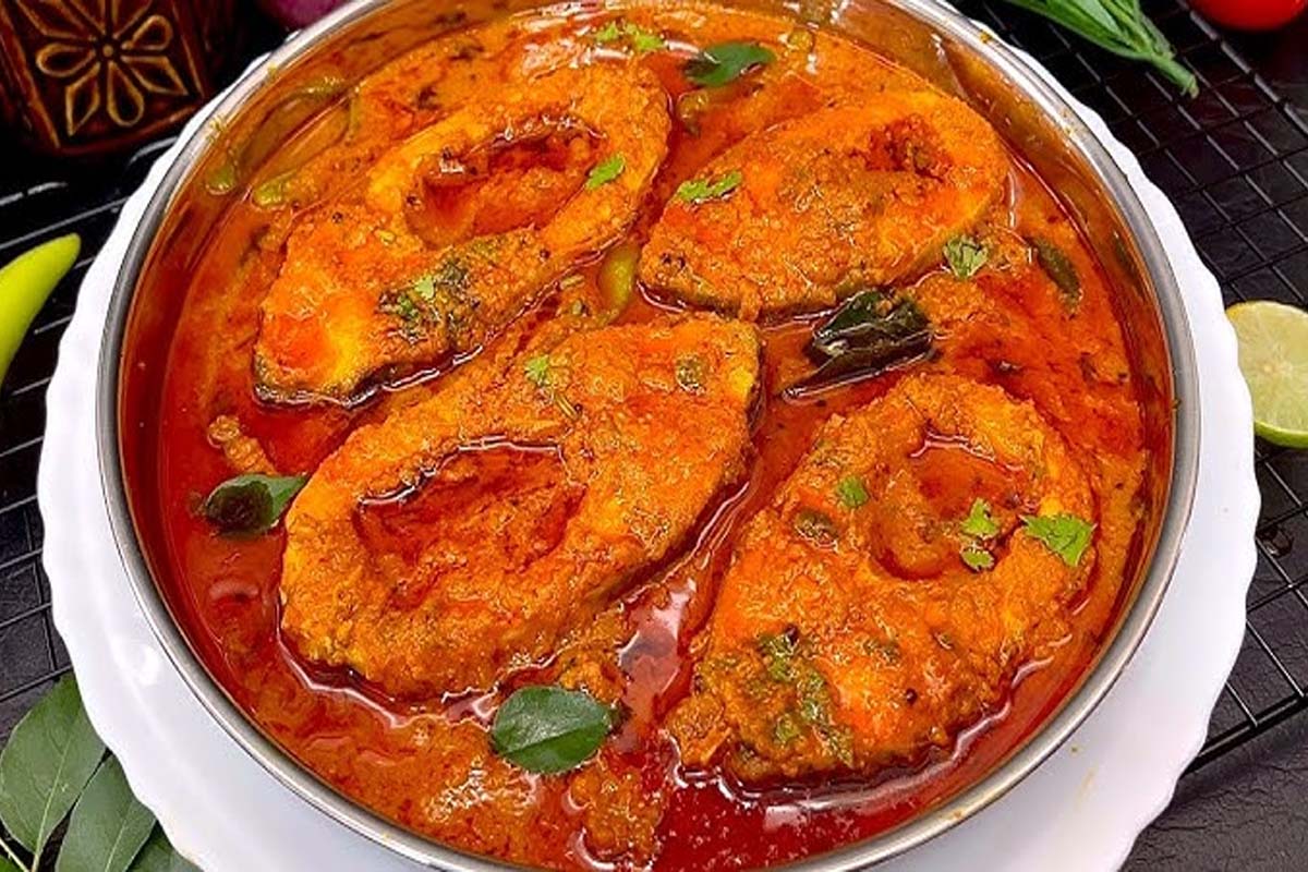 ஊரே மணக்கும் மண்சட்டி முரல் மீன் குழம்பு... ரெசிபி இதோ ! | How To Prepare Tasty Mural Fish Curry