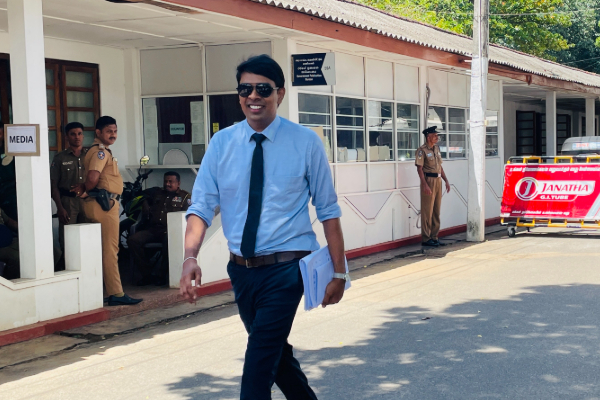 அர்ச்சுனாவின் காரில் இருக்கும் ஆபத்தான ஆயுதம்.. பகிரங்கப்படுத்திய அர்ச்சுனா | Ramanathan Archuna Mp Sword For Self Protection அர்ச்சுனாவின் காரில் இருக்கும் ஆபத்தான ஆயுதம்.. பகிரங்கப்படுத்திய அர்ச்சுனா | Ramanathan Archuna Mp Sword For Self Protection