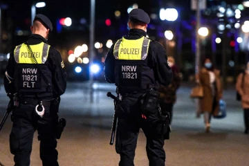 ஜெர்மனியில் இரு சிறுமிகளின் கொடூர செயல்! அதிர்ச்சியில் பெற்றோர்கள்!