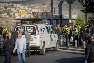 ஜெருசலேமில் பேருந்துக்காக காத்திருந்தவர்கள் மீது துப்பாக்கிச் சூடு தாக்குதல்: 3 பலி, 6 பேர் படுகாயம்