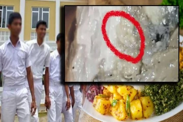 உணவுப் பொதியில் பாடசாலை மாணவருக்கு காத்திருந்த அதிர்ச்சி