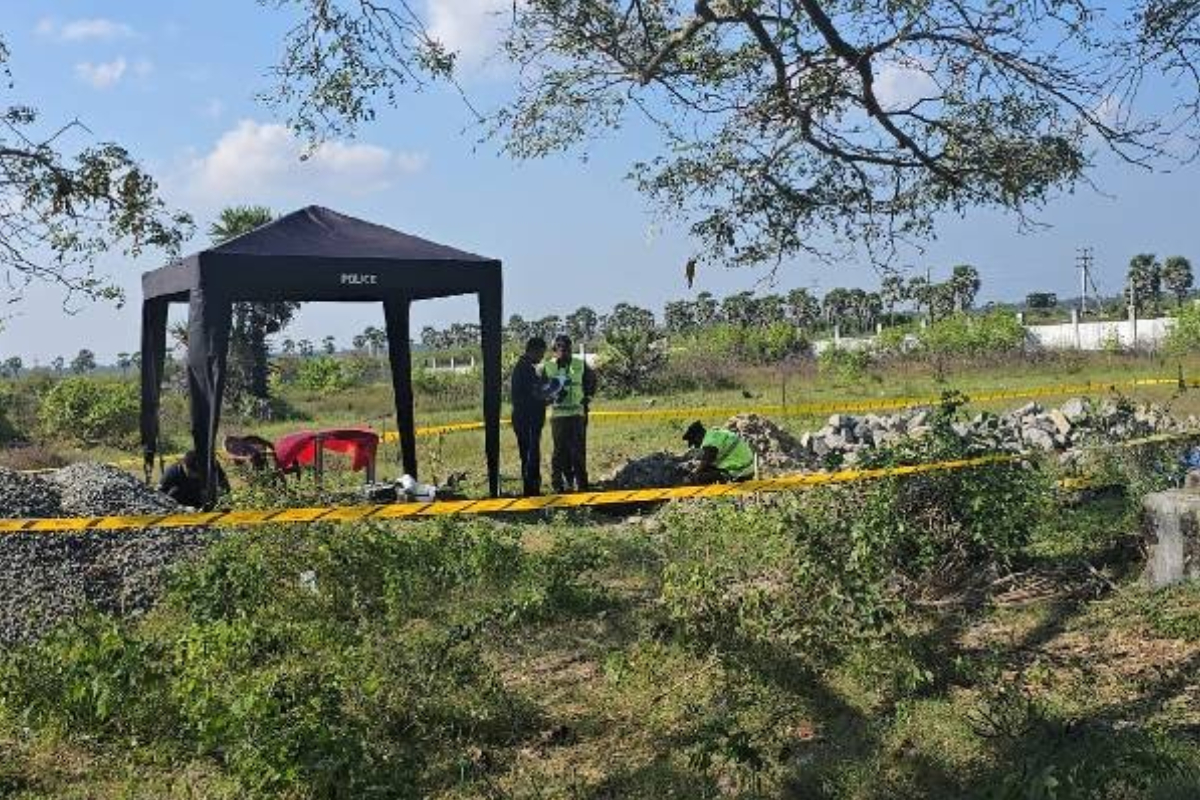 செம்மணி மனிதபுதைகுழி: காணாமலாக்கப்பட்டோரின் உறவுகளின் மரபணுமாதிரிகளை பாதுகாக்குமாறு வலியுறுத்தல் | Chemmani Human Burial Site Investigation