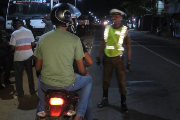 வேலணையில் மாட்டிறைச்சியுடன் ஒருவர் கைது | Beef Seller Was Arrested In Velanai