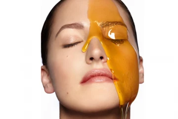 இளமையான முகத்தை பெற ஆசையா? அப்போ தேன் மட்டுமே போதும், இப்படி பயன்படுத்தி பாருங்க