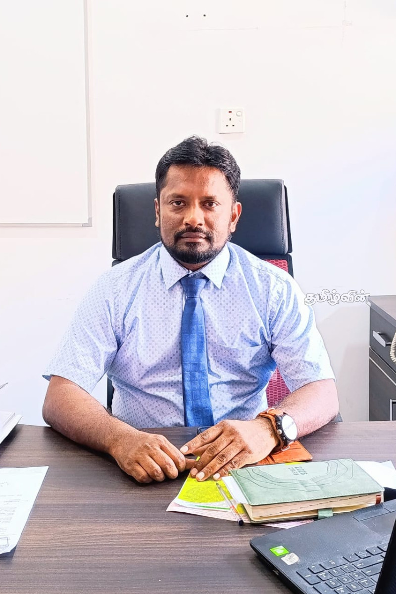 பயணிகளுடன் தரக்குறைவாக நடந்துகொண்ட நடத்துநருக்கு 8 நாட்கள் பணித்தடை | Private Bus Operator Suspended 8 Days 2 Separate