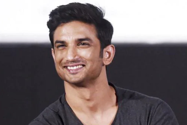 இந்த புகைப்படத்தில் இருக்கும் முன்னணி நடிகர் யார் தெரியுமா.. இவருடைய மரணம் இந்தியாவை உலுக்கியது | Popular Indian Actor Childhood Photo