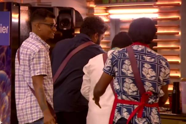 பிக்பாஸ் வீட்டிற்குள் மீண்டும் வந்து ஷிவினுடன் வாக்குவாதத்தில் ஈடுபட்ட முக்கிய போட்டியாளர்! | Asal Kolaar Came Back Bigg Boss Questioned Shivin