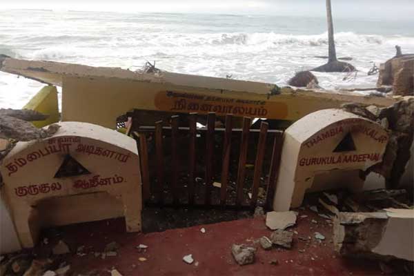 கடலரிப்பால் சமாதியும், சிவன்சிலையும் கடலுக்குள் | Kuddarippal Samadhi And Shivansil In The Sea