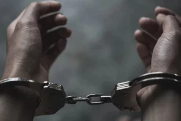 නිතිවිරෝධිව රට පනින්න උත්සහ කළ 26කට වැඩ වරදියි..