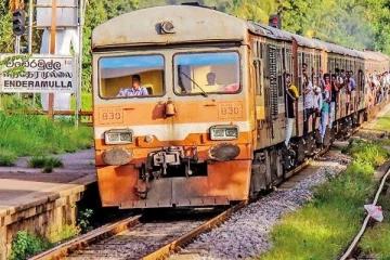 இன்று முதல் அத்தியாவசிய சேவையாக மாற்றப்படும் தொடருந்து சேவை