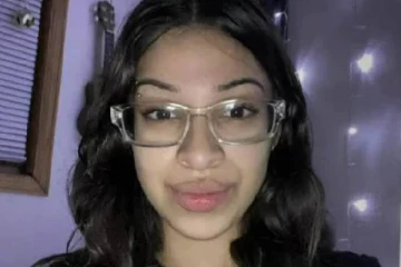 இரவு உடையுடன் சாலையில் உடல் உறைந்து சடலமாக மீட்கப்பட்ட பெண்