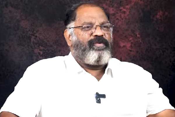 அஜித்துக்காக மேனேஜர் படிபடியா ஏறி இறங்குகிறாராம்..விஜய்க்கு லைனில் நிக்குறாங்க!! பிரபலம்.. | Ajith Manager Ask Chance For Producers Cheguvera