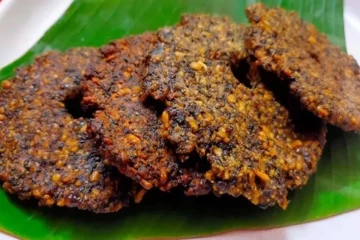 சத்துக்கள் நிறைந்த ராகி முருங்கைக்கீரை அடை..எப்படி செய்யனும் தெரியுமா?