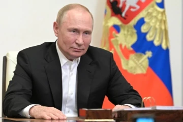 රුසියානු ජනපතිට අසාද්‍යයි..වෛද්‍යවරුත් බියට පත්වෙයි..එකවරම සිදු වූ දේ මෙන්න..