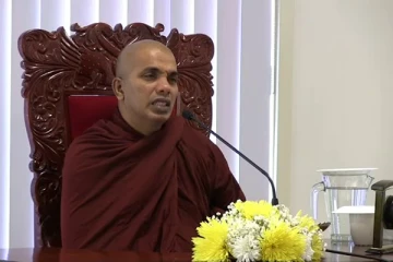 பிரதமர் அலுவலகத்திற்குள் அத்துமீறி நுழைந்த தேரர் கைது