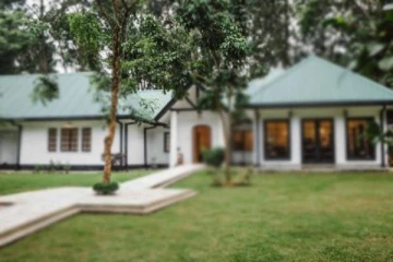 உத்தியோகபூர்வ குடியிருப்புகளைத் கையளிக்காத 30 முன்னாள் எம்.பி.க்கள்