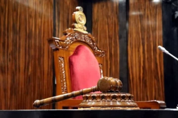 நாடாளுமன்றின் முக்கிய பதவிக்கு குறி வைக்கும் சுதந்திர கட்சி!