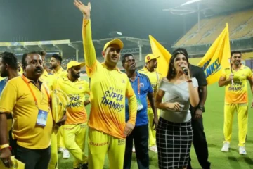 இந்தாண்டுடன் ஐபிஎல் போட்டிகளில் இருந்து விலகுகிறாரா தோனி : பதிலை எதிர்பார்த்து காத்திருக்கும் ரசிகர்கள்!