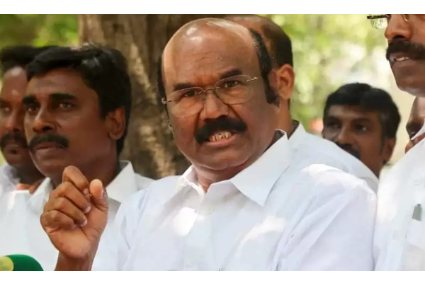 சமூக விரோதிகள் துணையுடன் ஈனத்தனமான செயலை செய்துள்ளார் ஓபிஎஸ் - ஜெயக்குமார் பேட்டி - தமிழ்நாடு