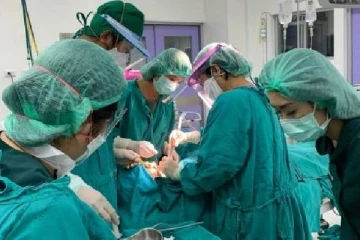 தொண்டைக்குள் புகுந்து சிக்கிய உயிருள்ள மீன்: மரணத்தை நேரில் கண்ட மீனவர்