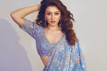 ஹன்சிகா மோத்வானி சேலையில் அழகிய ஸ்டில்கள்