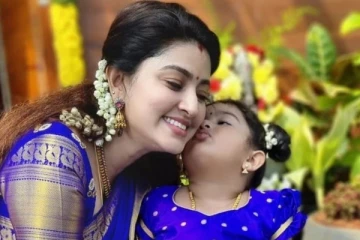 நடிகை சினேகாவின் மகள் இப்போ எப்படி இருக்கின்றார் தெரியுமா? அம்மாவையும் மிஞ்சிய அழகு!